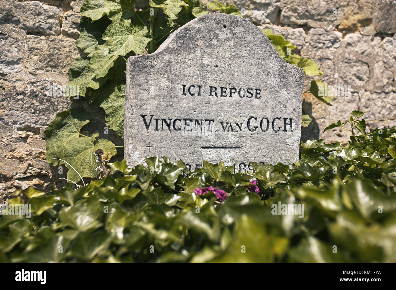 Vincent Van Gogh Auvers-sur-oise Town Cemetery Auvers-sur-oise