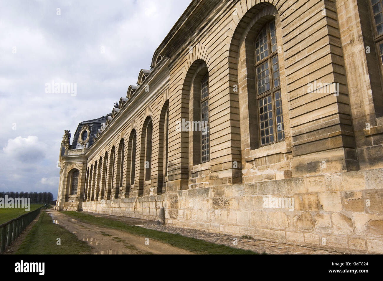 Chateau de chantilly stables hi-res stock photography and images - Alamy