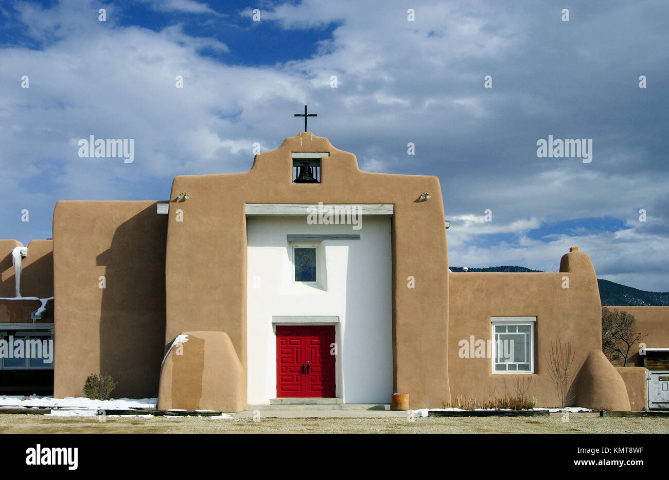 The St. James Episcopal church in Taos, New Mexico, USA Stock Photo Alamy