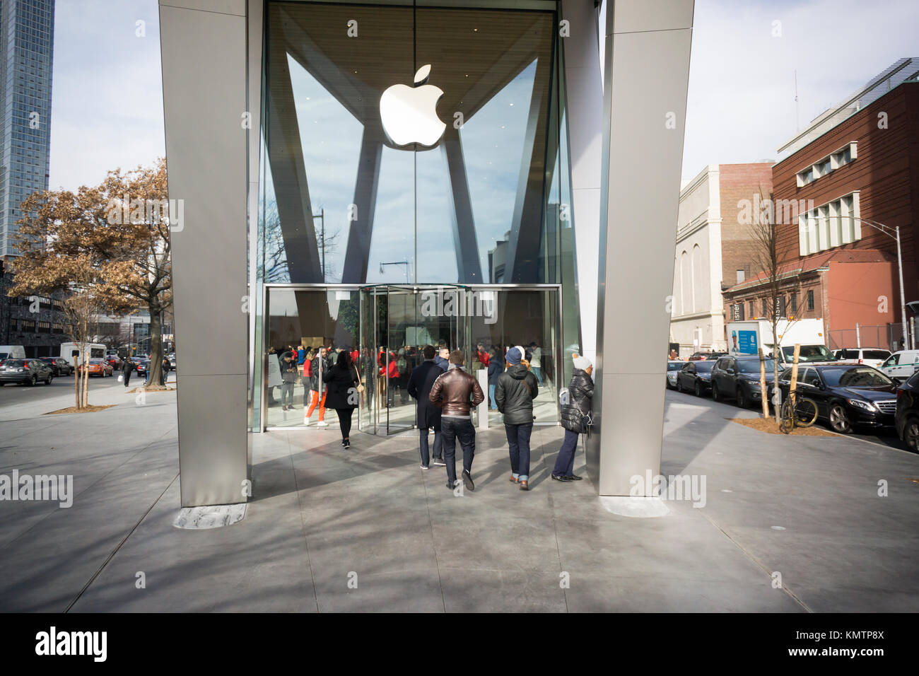 Apple enthusiasts descend on Downtown Brooklyn in New York for the