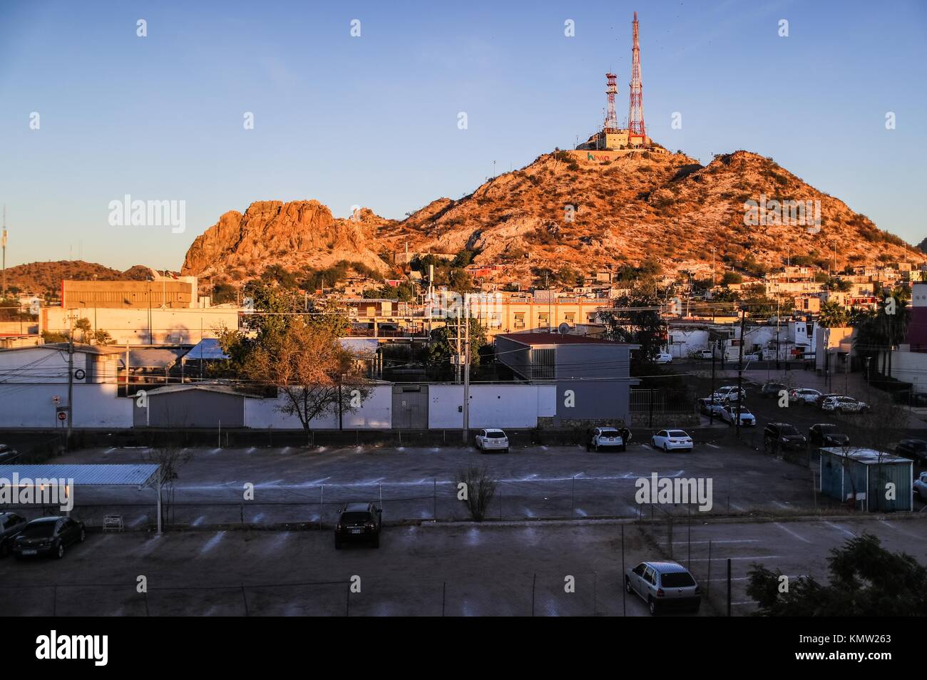 Símbolo de la capital sonorense conocido como Cerro de la Campana en Hermosillo, Sonora, Mexico. 08 Diciembre 2017. Foto: Luis Gutierrez /NortePhoto.c Stock Photo