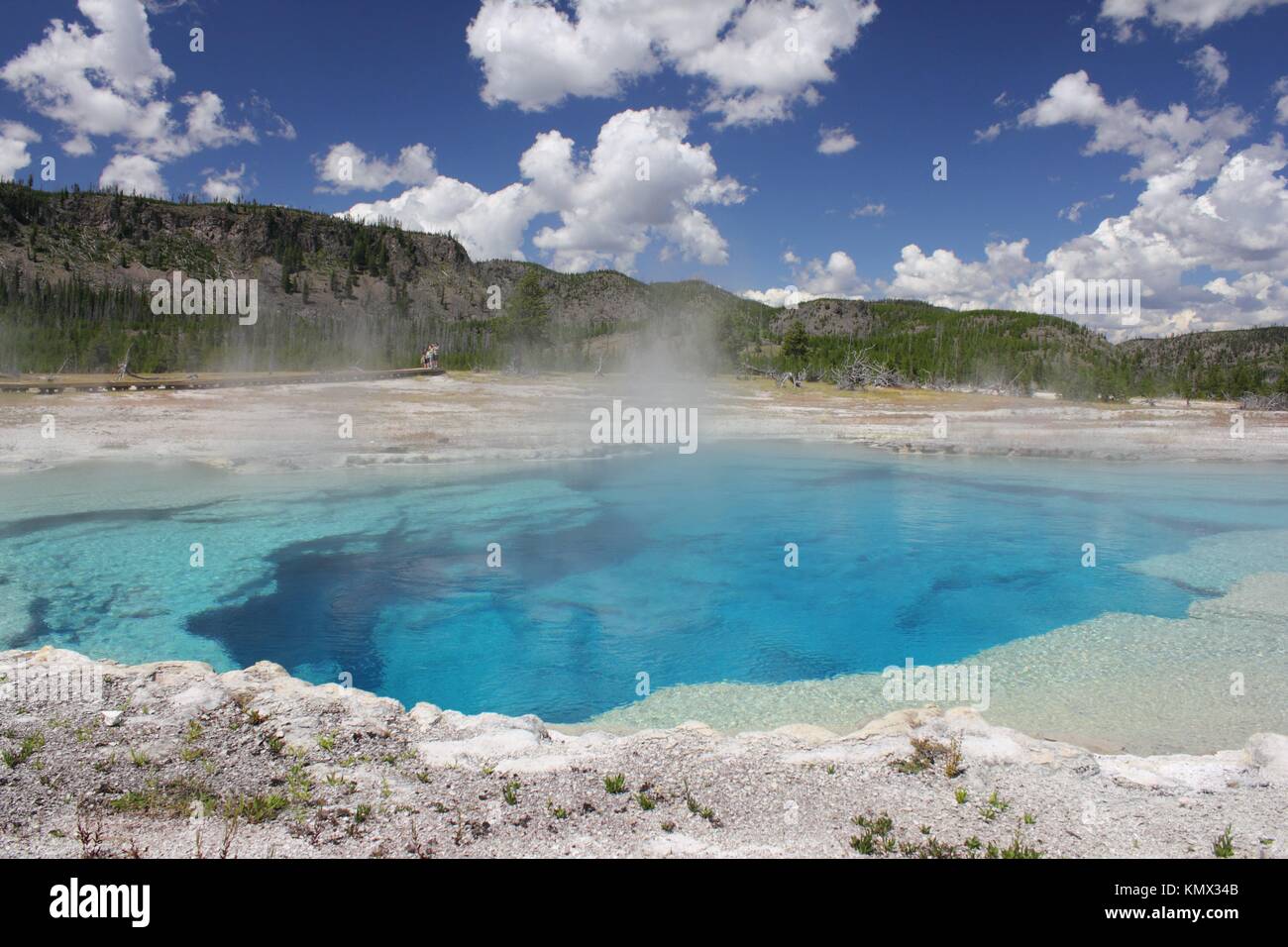 Black pool yellowstone national park hires stock photography and