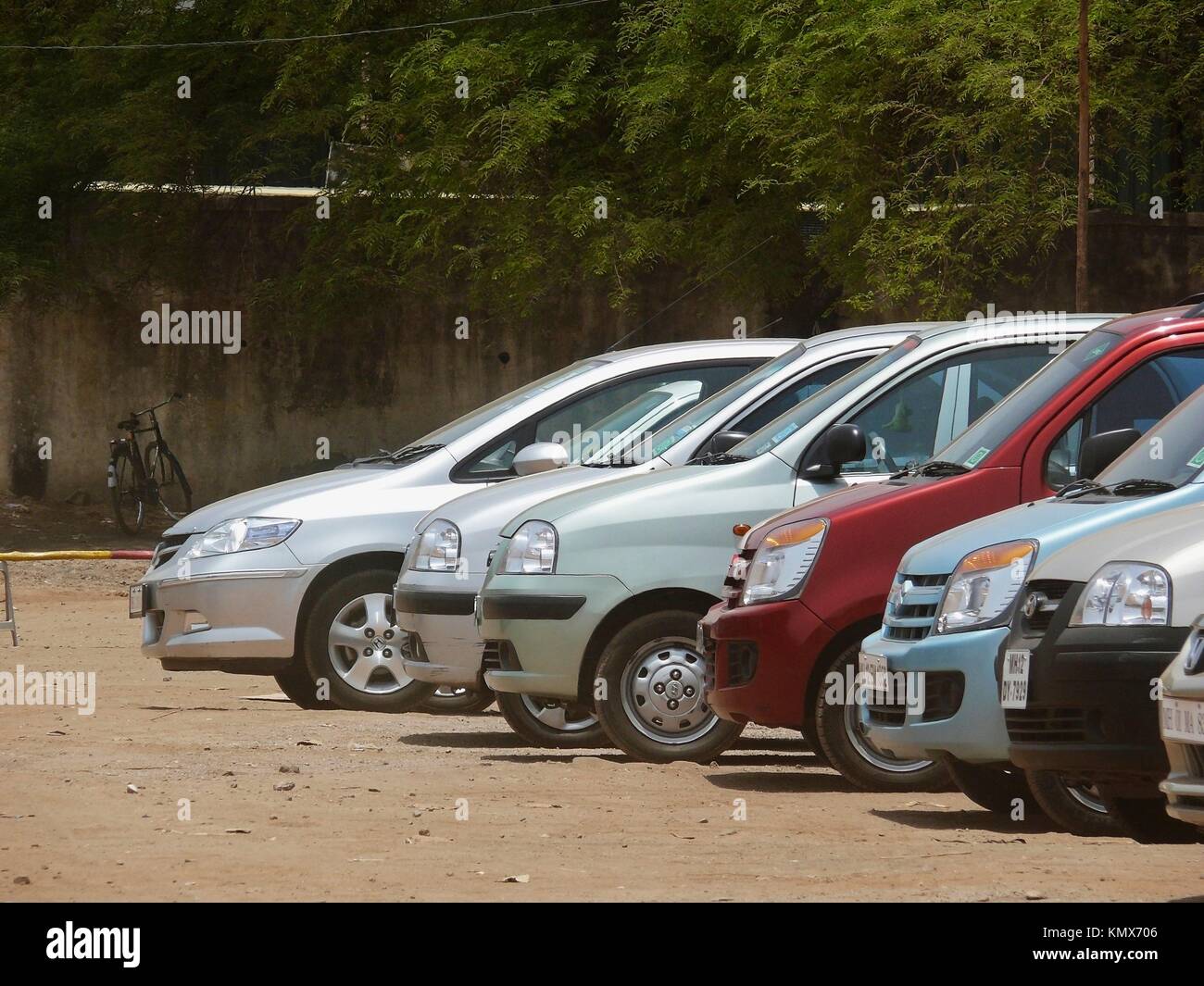 Vehicle parking india hires stock photography and images Alamy