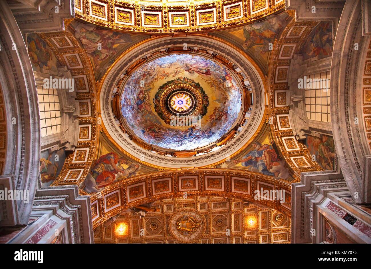 Vatican Inside Beautiful Gold Ceiling Dome Stock Photo - Alamy