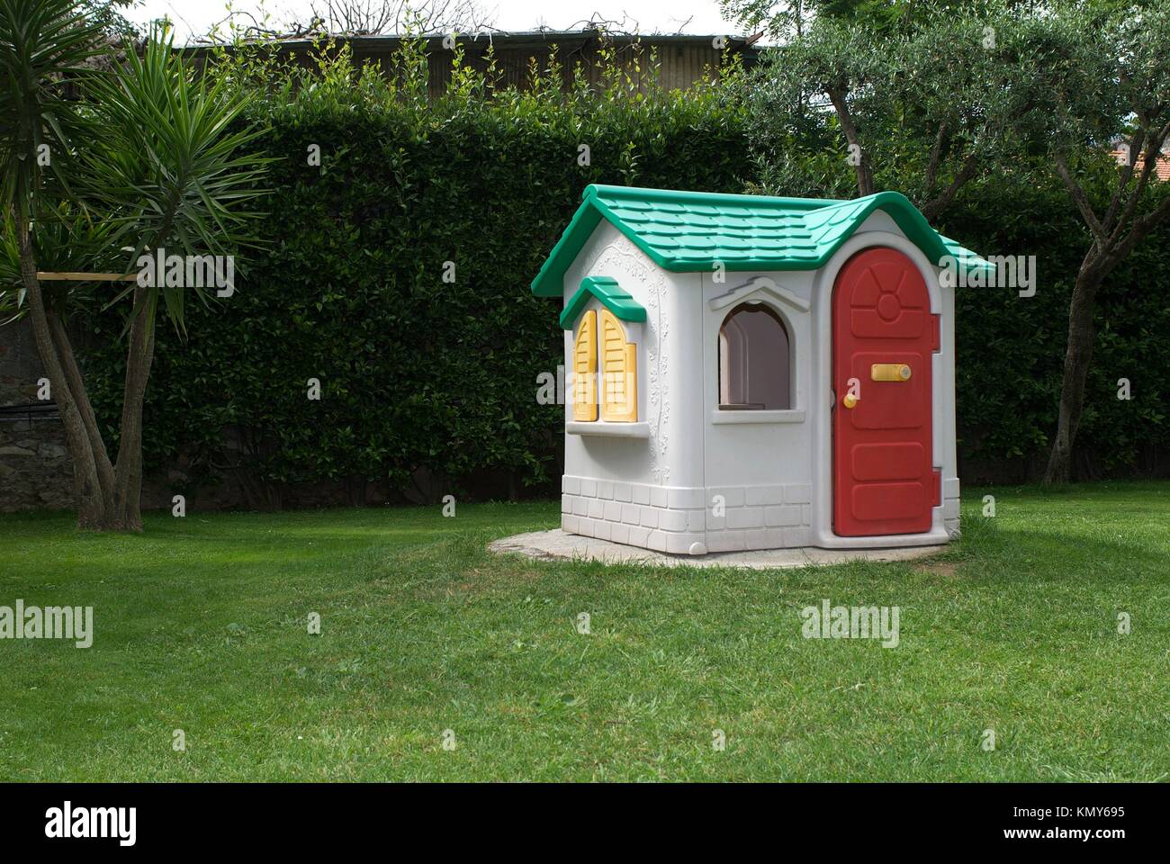 garden toy house
