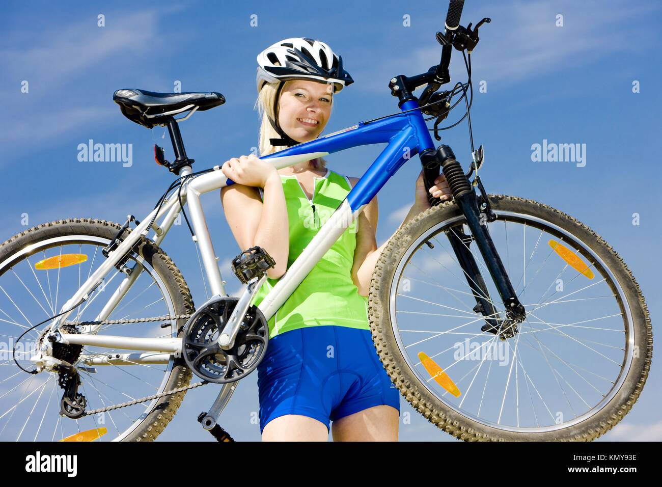 Худеть на велосипеде. Езда на велосипеде для похудения. Езда на велосипеде. Можно ли похудеть на велике. Можно ли похудеть на велике.