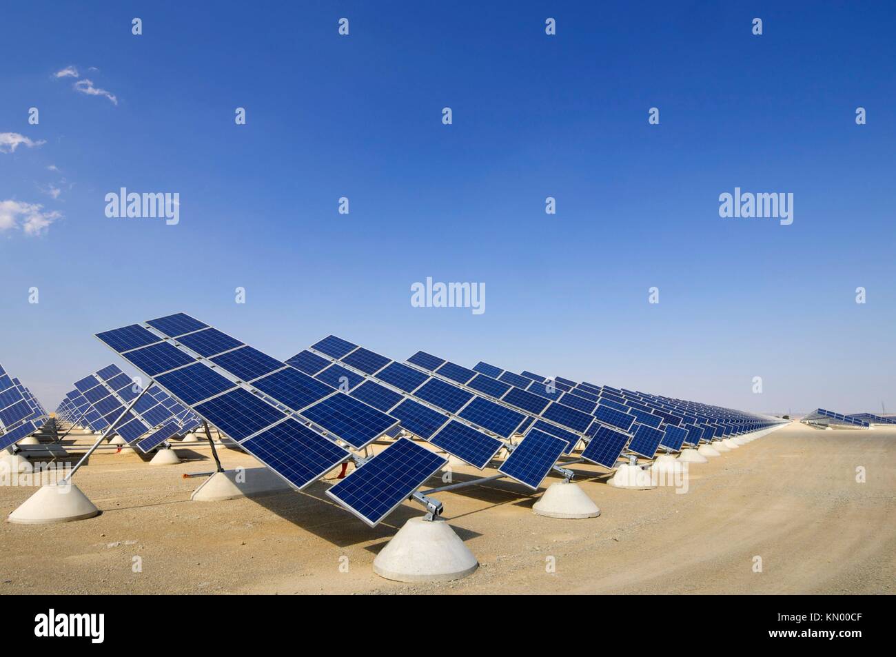 view of photovoltaic panels group with blue sky in Zuera, Saragossa,  Aragon, Spain Stock Photo - Alamy