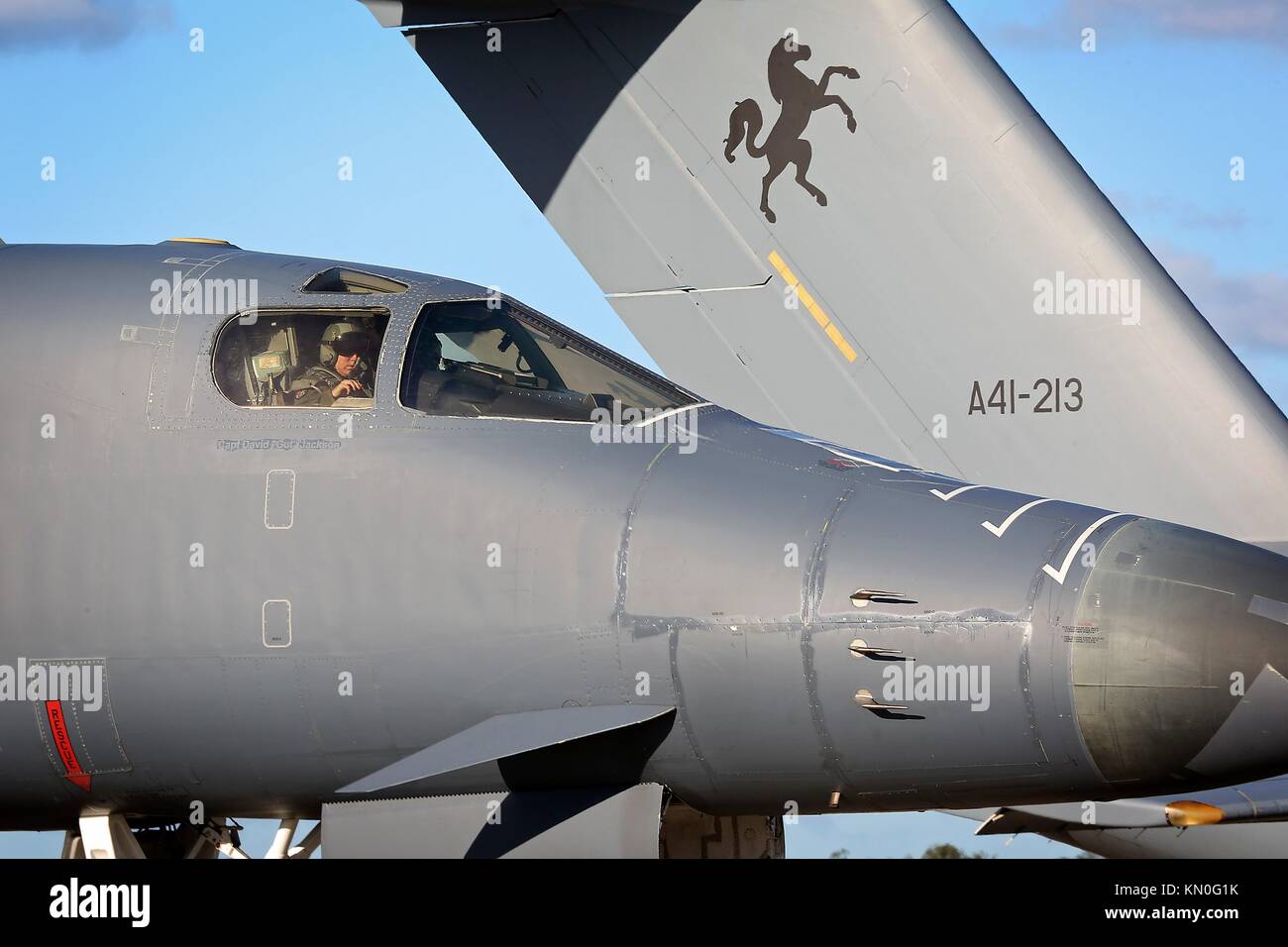 A U.S. Air Force B-1B Lancer strategic bomber aircraft lands at the Stock  Photo - Alamy