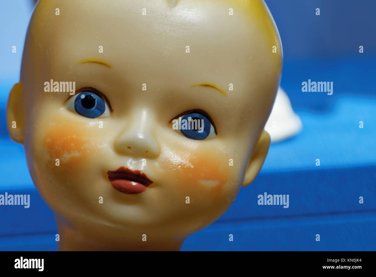 Photo old doll Stock Photo - Alamy