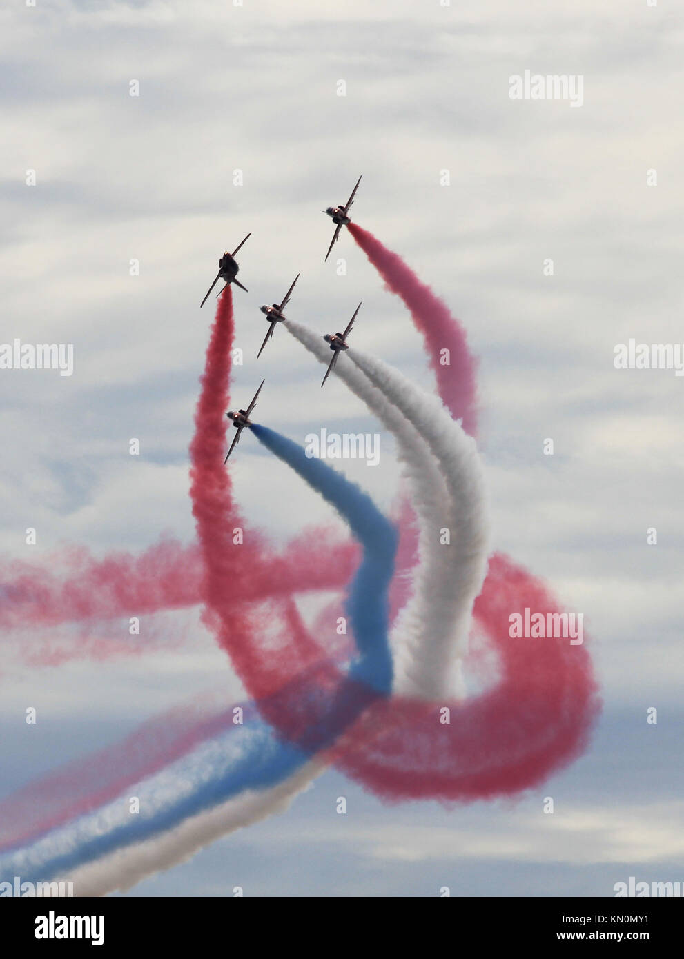 Red Arrows display team at Clacton airshow August 2015 performing the Twister Stock Photo