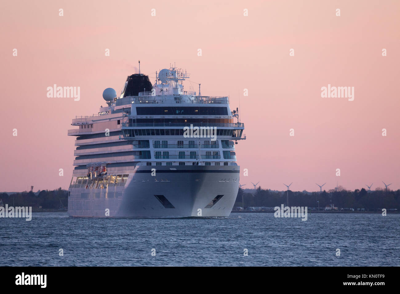 Viking Ocean Cruises vessel Viking Sea passes HalsEgense at the mouth