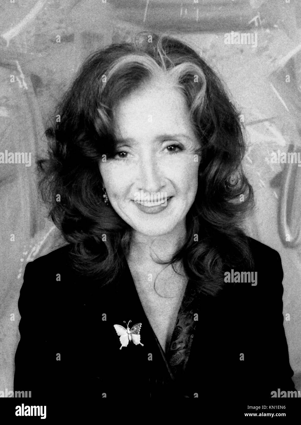 SAN FRANCISCO, CA - 1999: Bonnie Raitt portrait in San Francisco