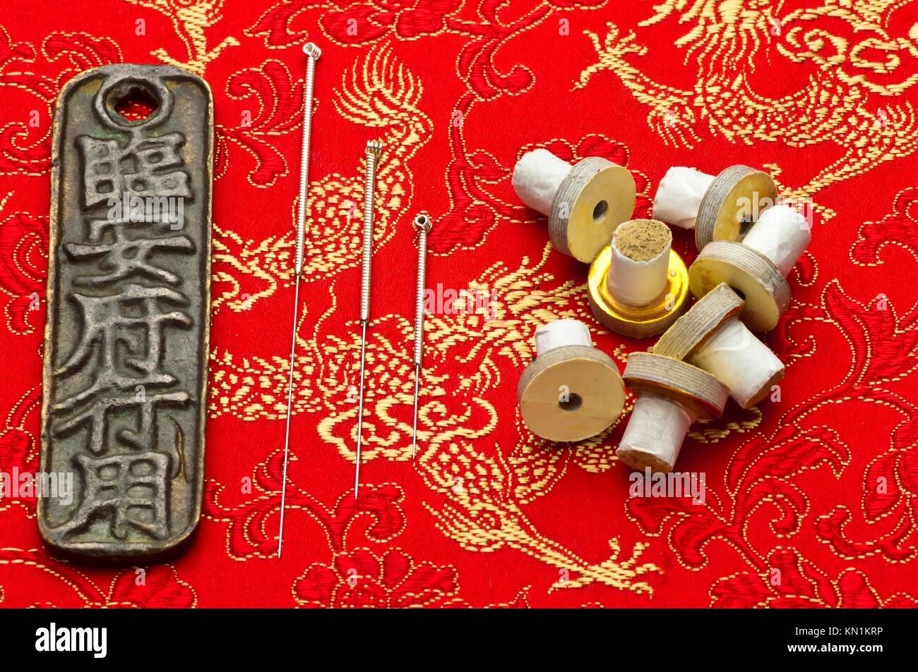 acupuncture needle with moxa cones Stock Photo Alamy