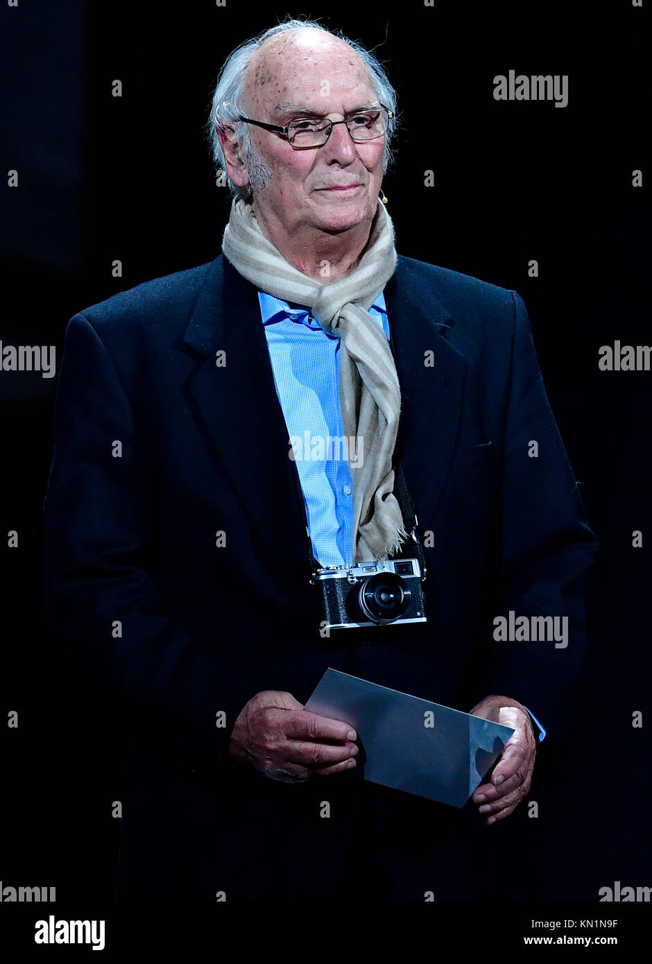 Berlin, Germany. 9th Dec, 2017. The Spanish film director Carlos Saura ...