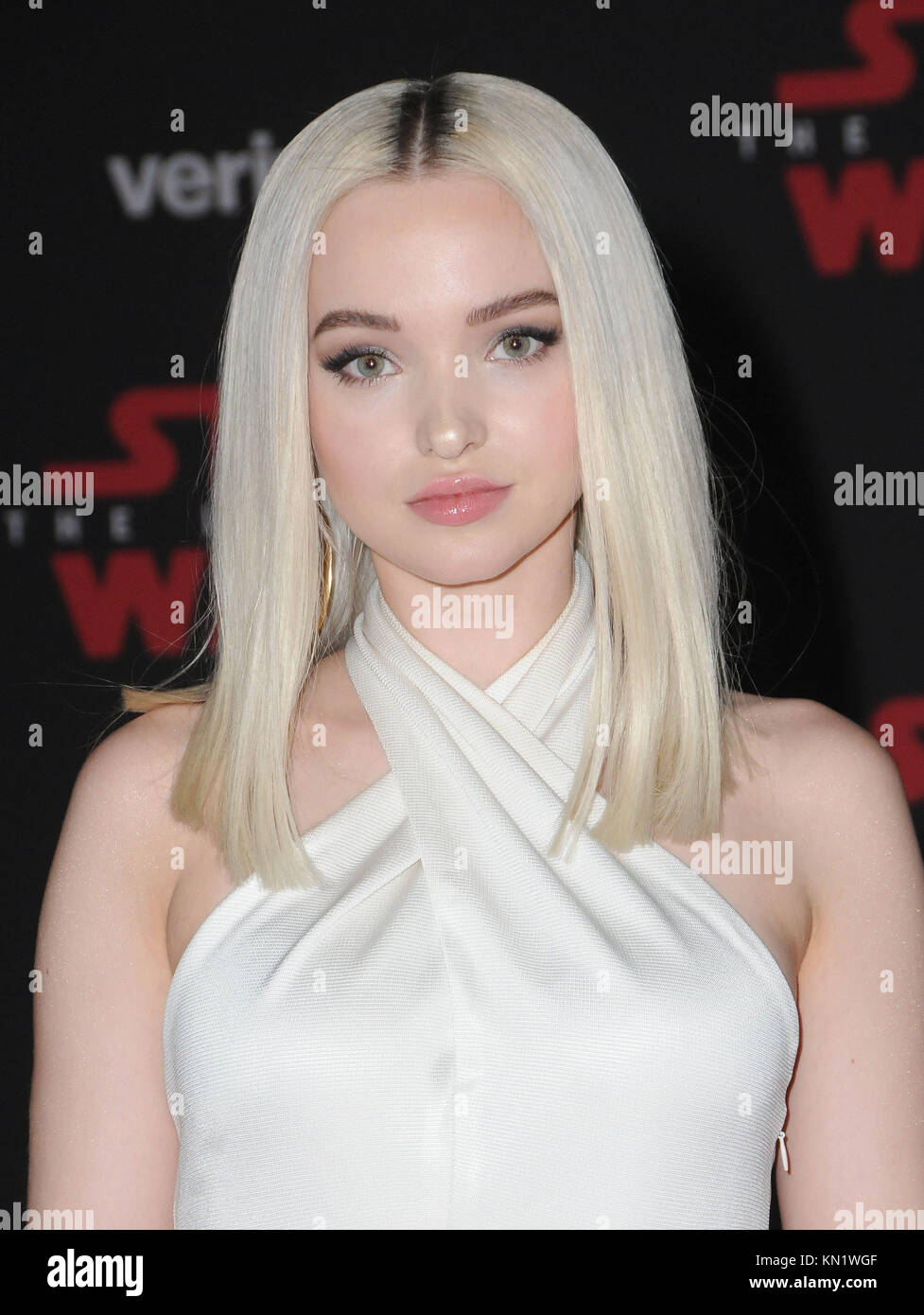 2017 disney star dove hi-res stock photography and images - Alamy