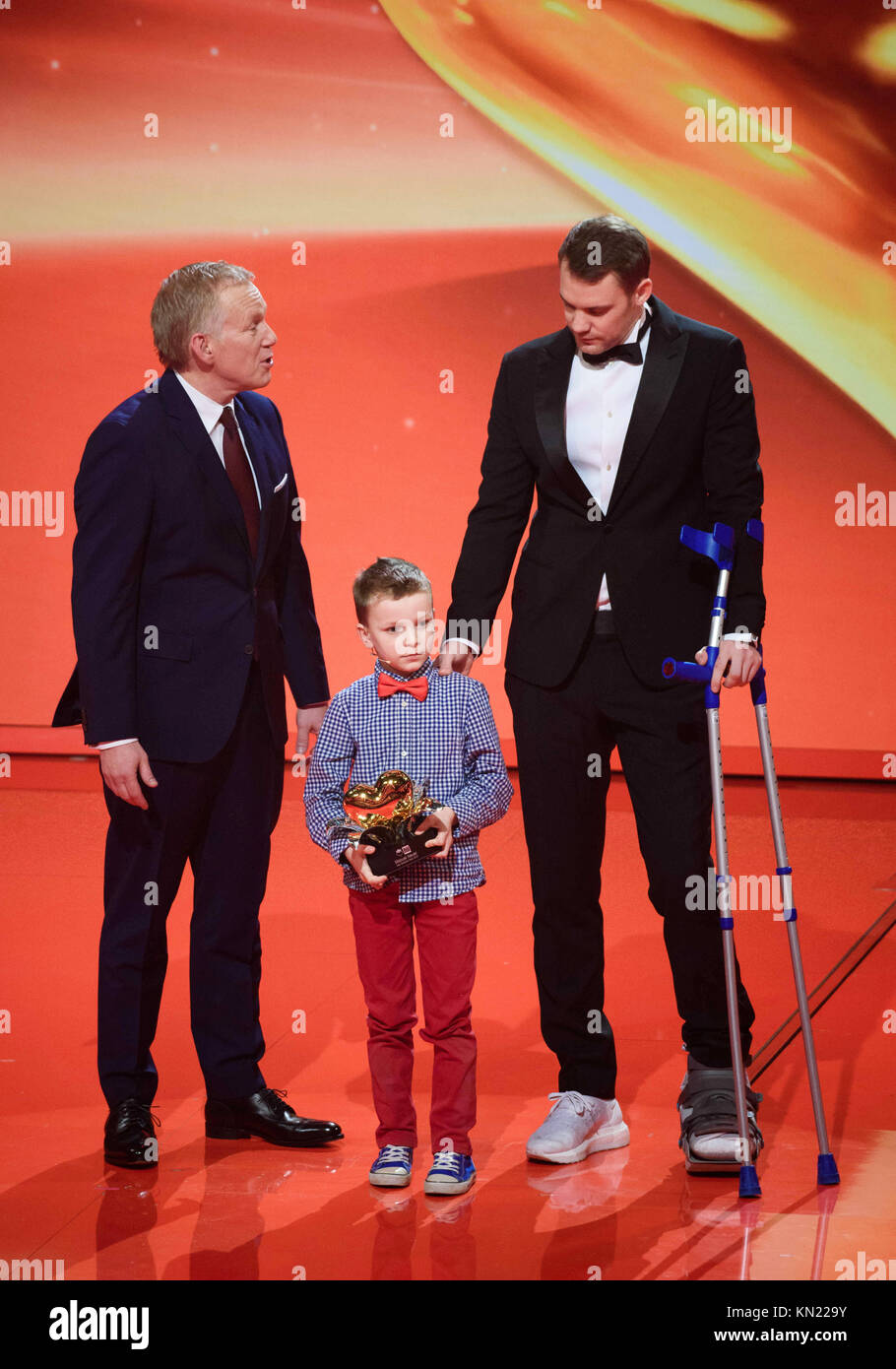 Berlin Germany 09th Dec 2017 Frederik C Awarding Soccer