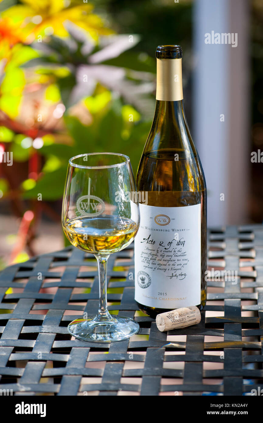 USA Virginia VA Williamsburg Winery dining restaurant wine vineyard