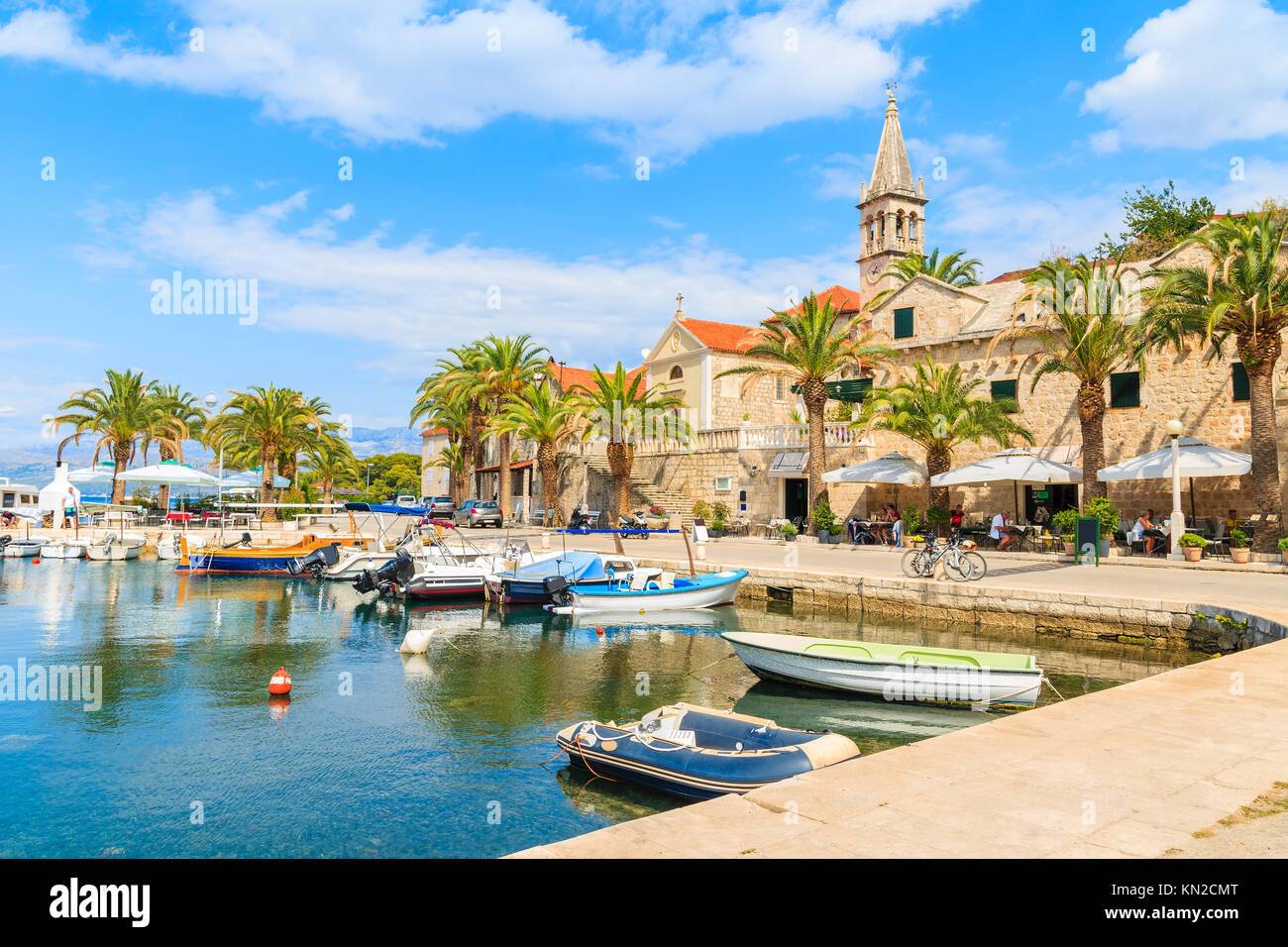 SPLITSKA PORT, BRAC ISLAND - SEP 7, 2017: View of beautiful Splitska ...