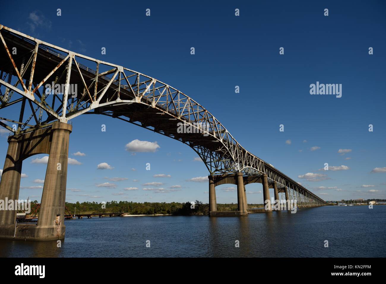 Calcasieu River Bridge or Louisiana Memorial World War II Bridge with ...