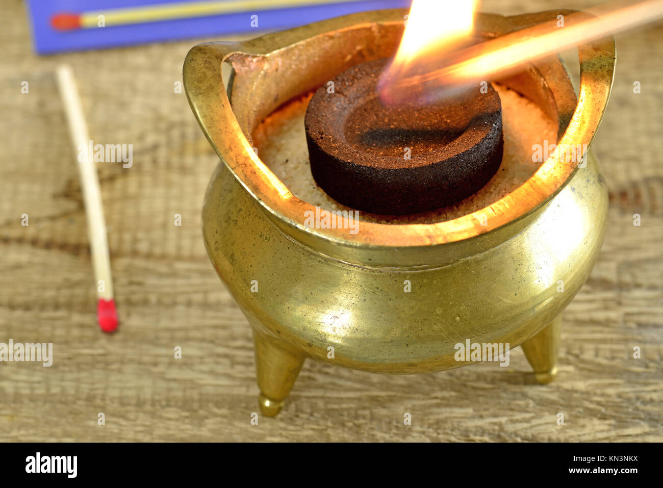 Chinese incense pot Stock Photo Alamy