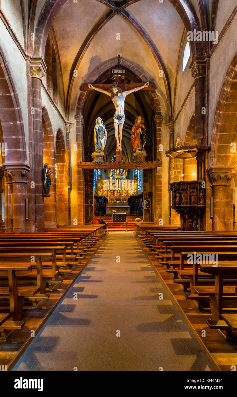 Main nave and choir, Eglise Ste-Croix, Church of the Holy Cross, Kaysersberg, Alsatian Wine Route, Alsace Stock Photo