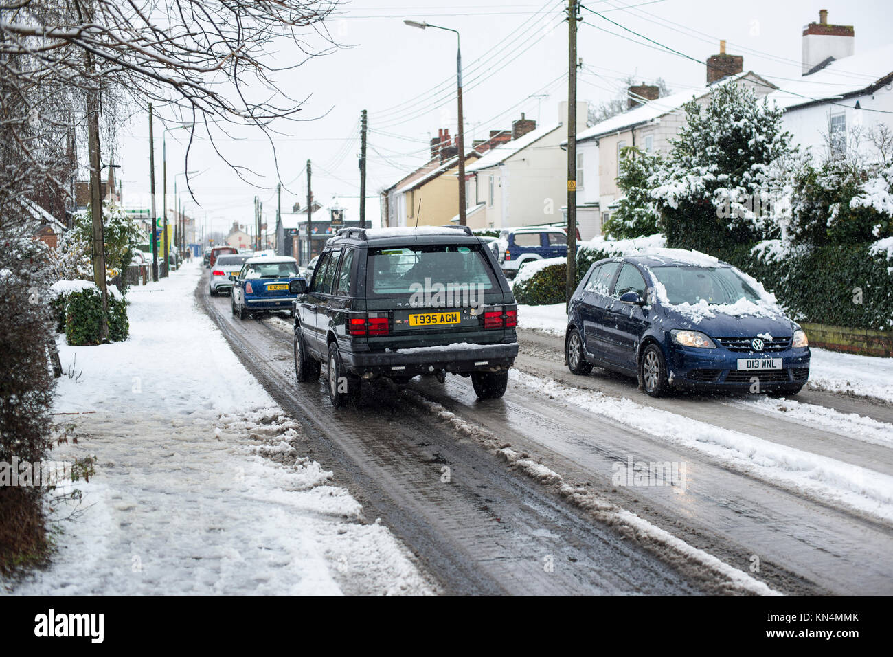 Heavy snowfall causing traffic problems in Braintree, Essex - December 2017 Stock Photo