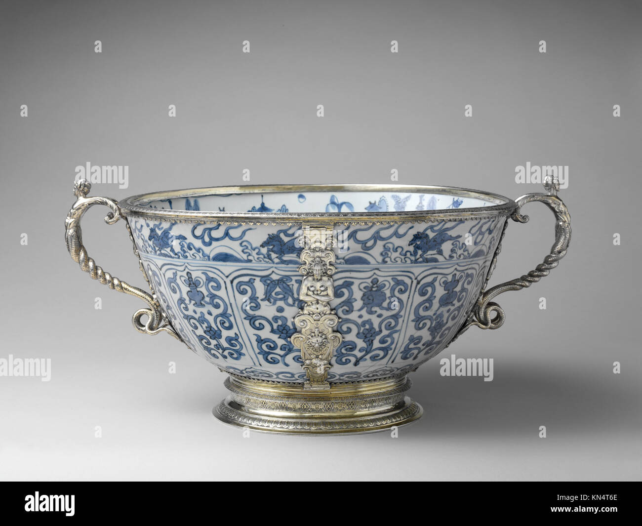 Bowl MET DP167222 199406 Stock Photo - Alamy