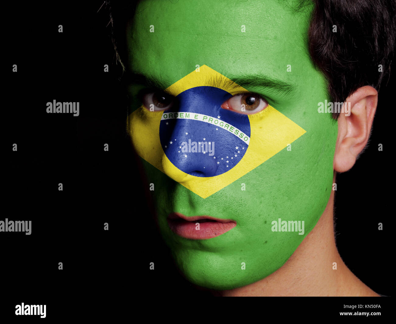 Brazil flag face paint hi-res stock photography and images - Alamy