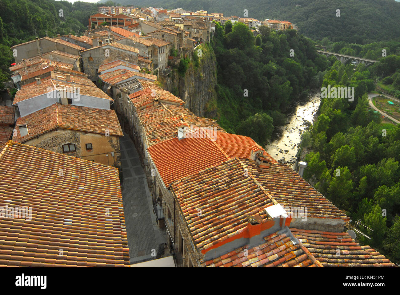 Basaltic cliff hi-res stock photography and images - Alamy