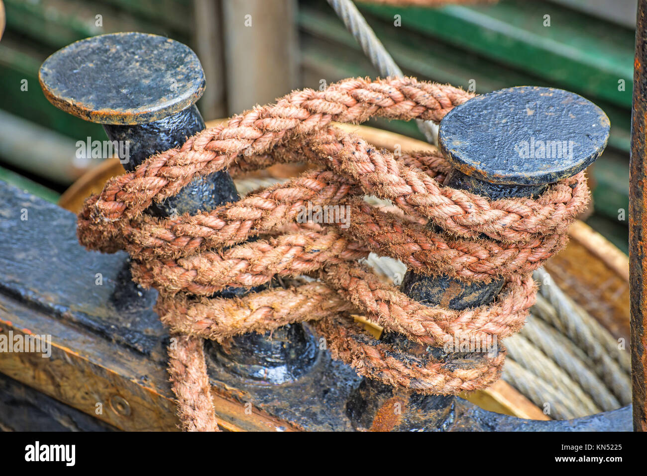 Old ship rope hi-res stock photography and images - Alamy