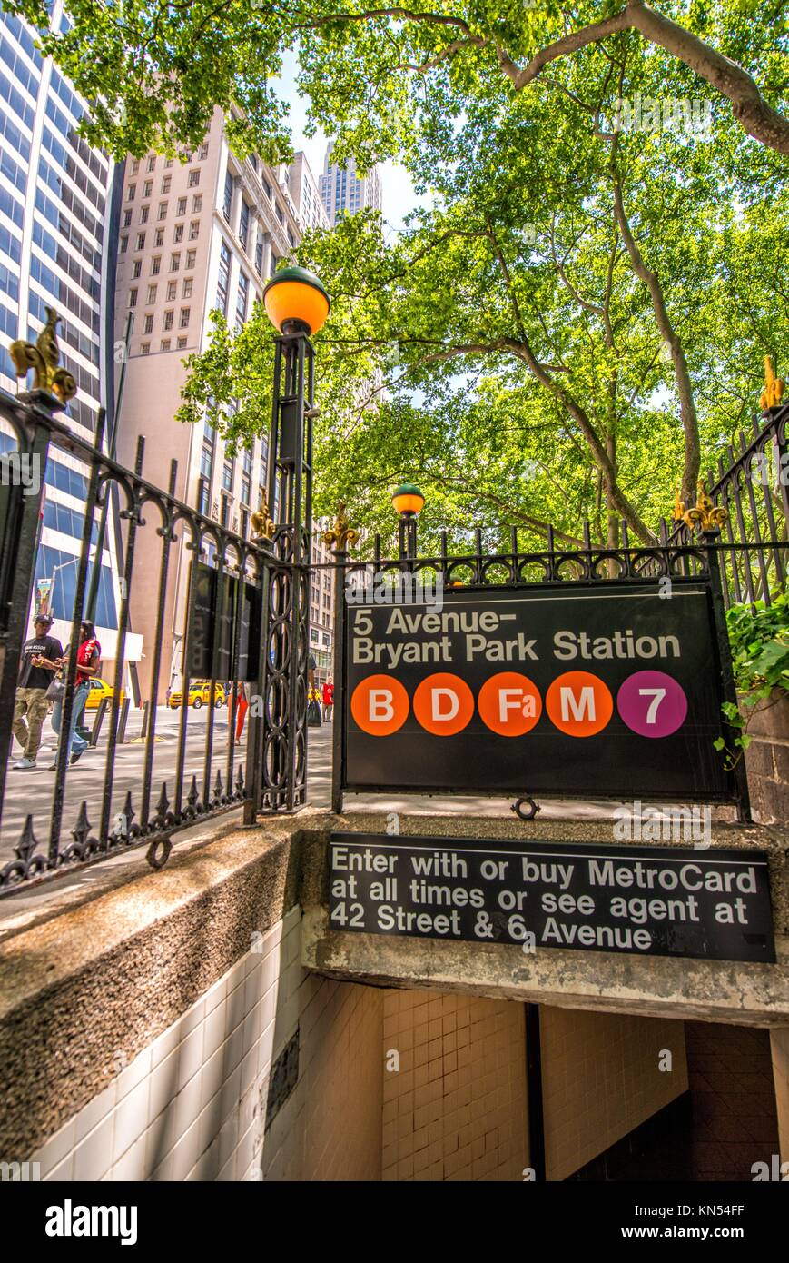 Fifth Avenue Bryant Park subway station entrance Stock Photo Alamy