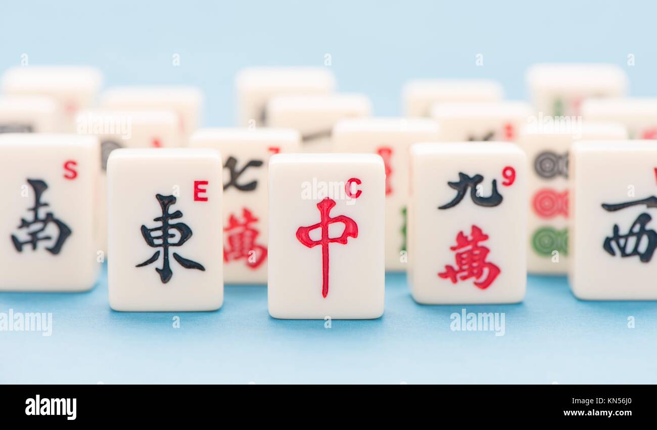 Mahjong tile hires stock photography and images Alamy