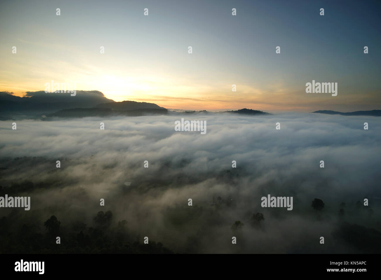 Sunrise fog over mountain hi-res stock photography and images - Alamy