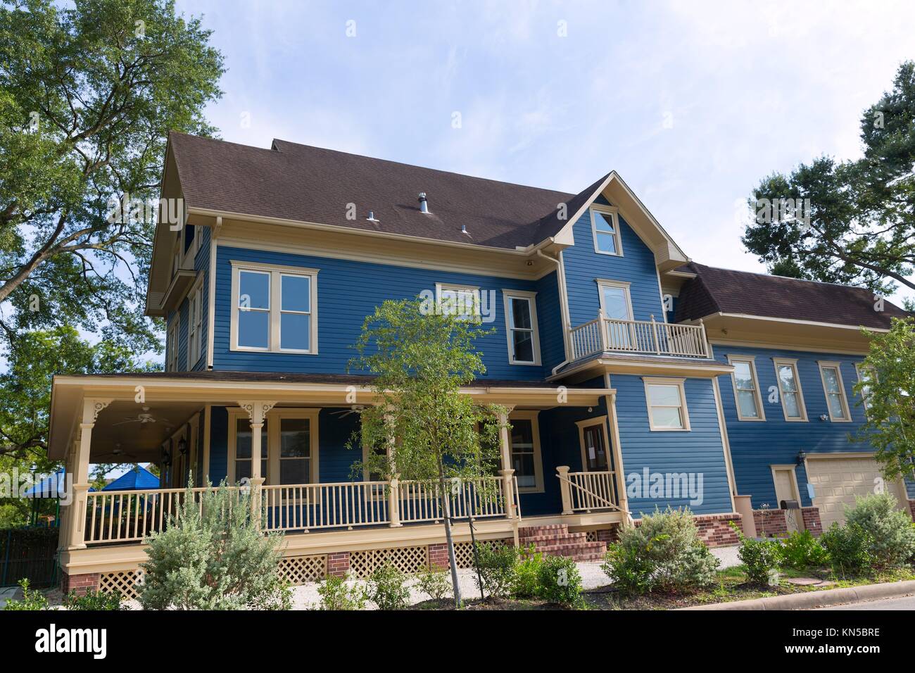 Houston Heights Blvd townhouses in Texas US USA Stock Photo Alamy