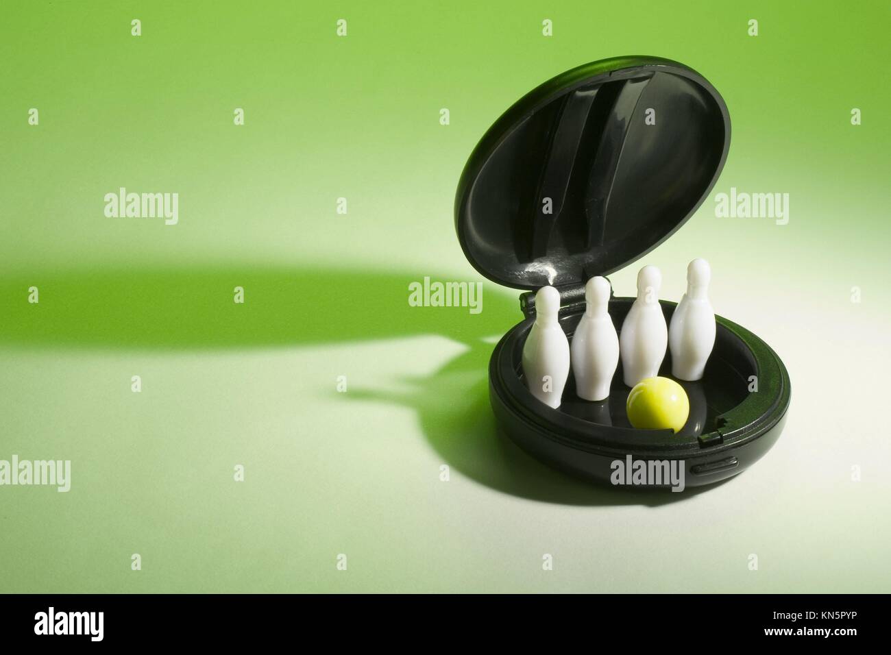 Miniature bowling pins in compact case Stock Photo Alamy