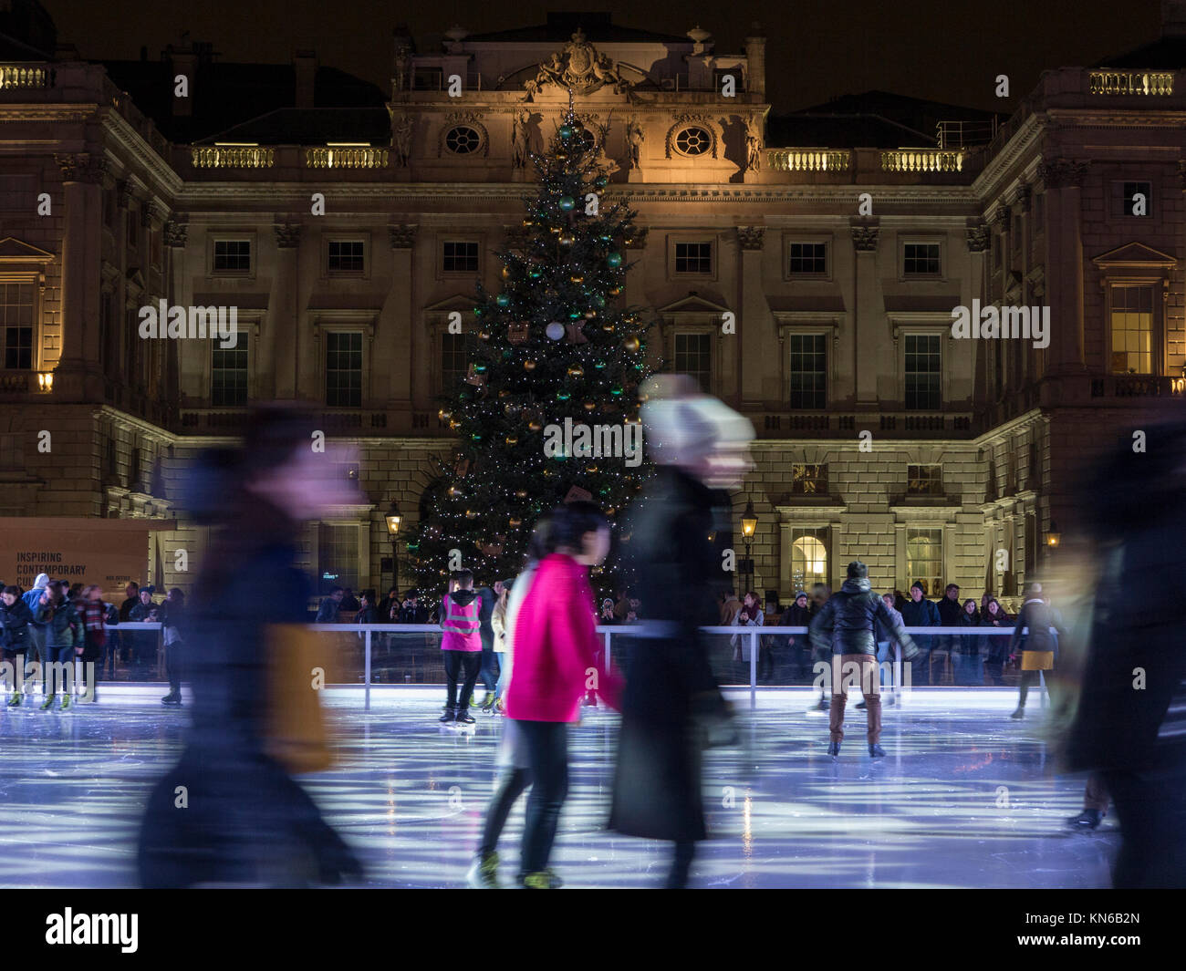 Skaters enjoying the ice rink at Christmas time at Somerset House Stock ...