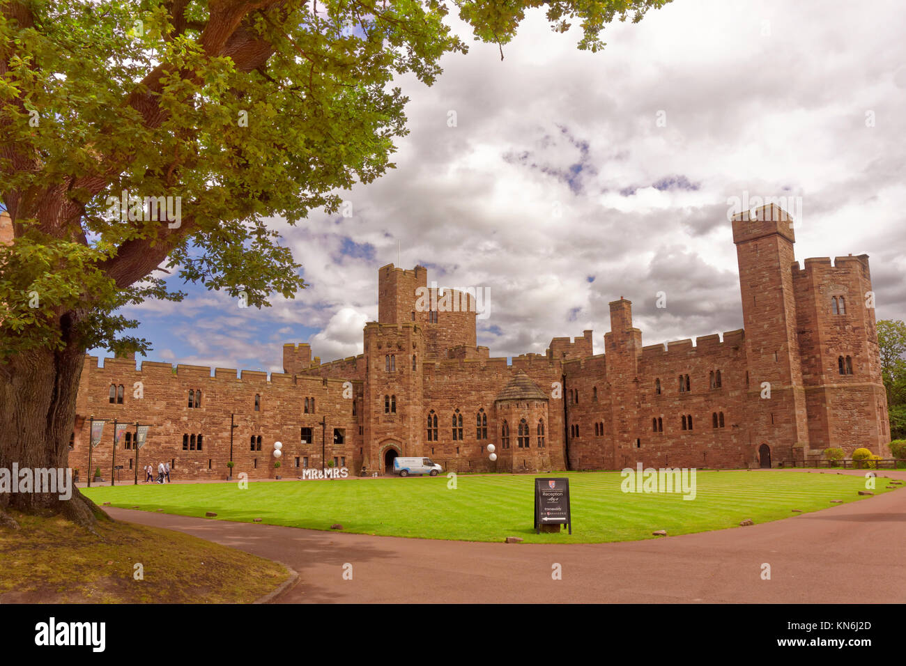 Beeston Castle Stock Photos & Beeston Castle Stock Images Alamy