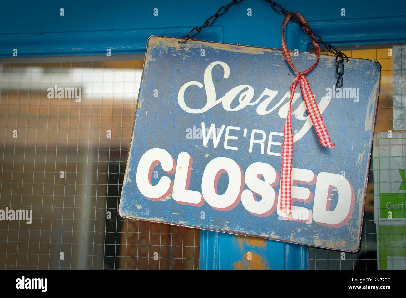 Notice shop closed hires stock photography and images Alamy