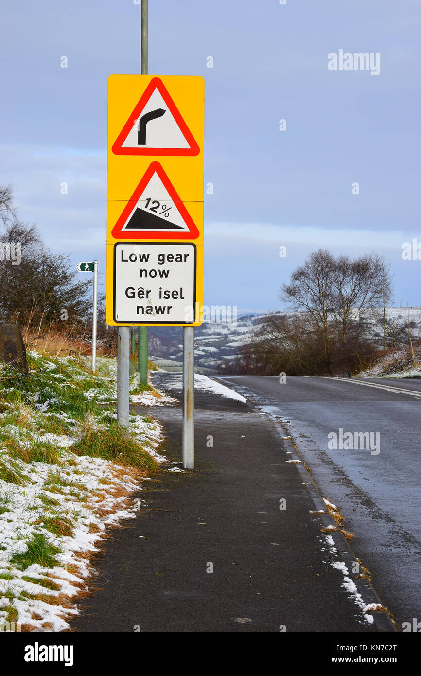 Bilingual Steep Hill road sign at the top of Caerphilly Mountain in
