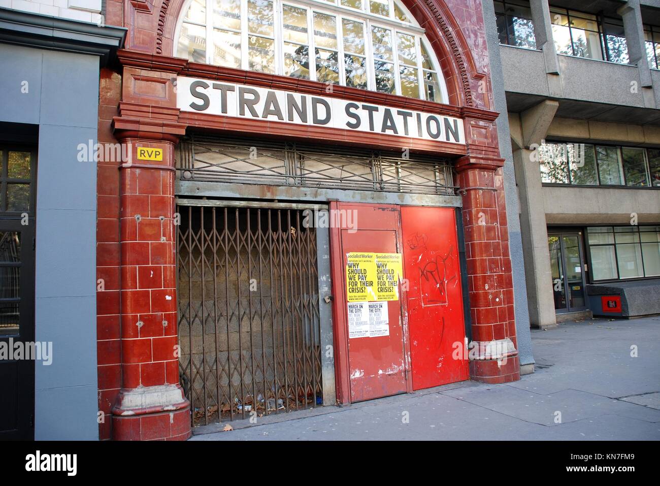 Aldwych tube station hi-res stock photography and images - Alamy