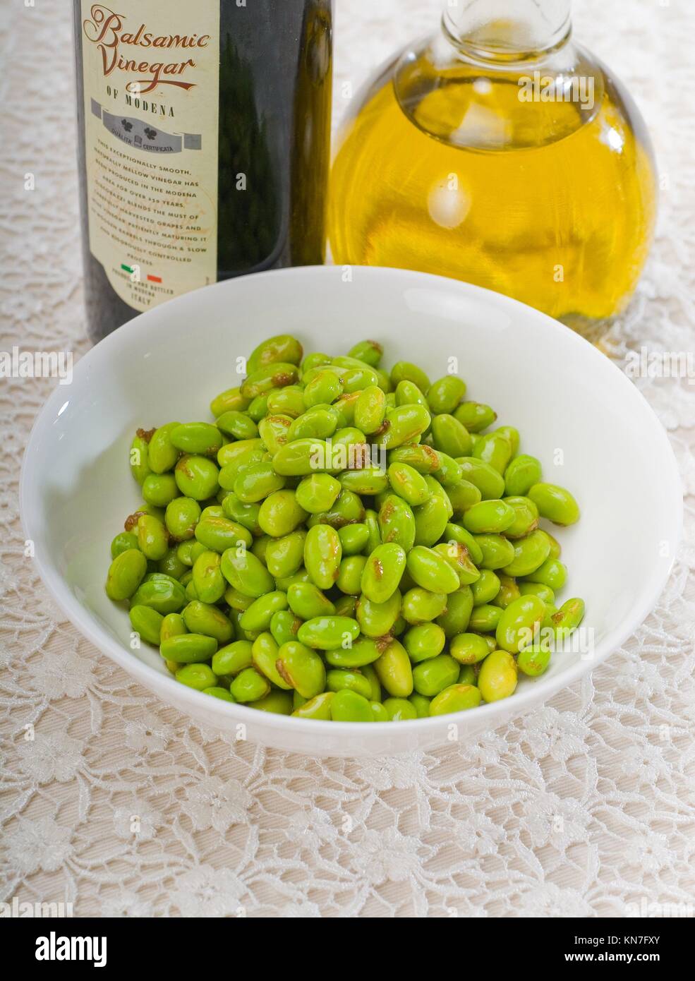 steamed fresh green beans with extra virgin olive oil and balsamic