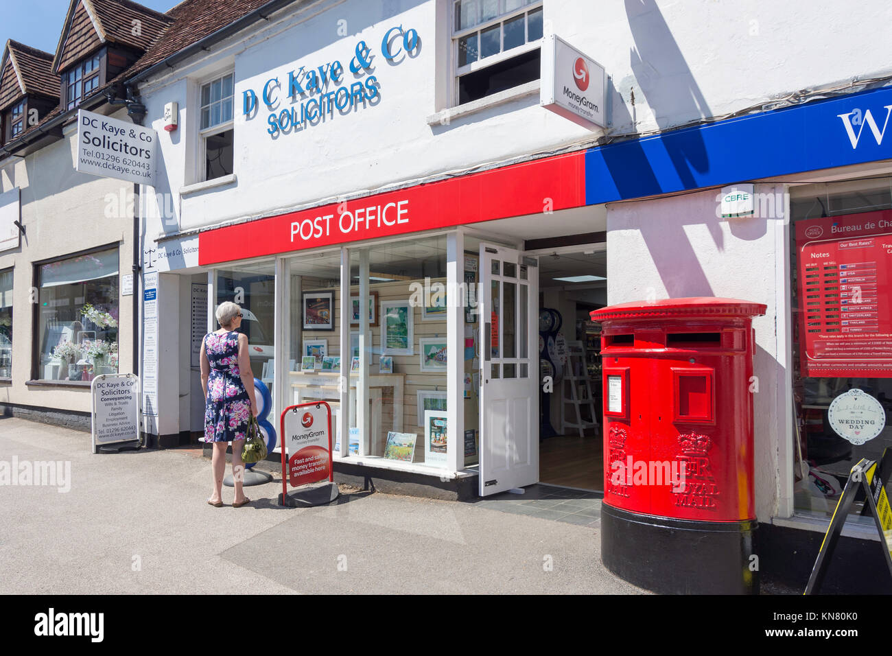 Post Office in W.H.Smith newsagents, High Street, Wendover, Buckinghamshire, England, United Kingdom Stock Photo