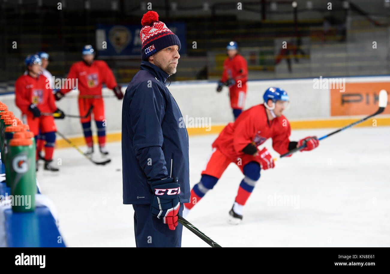 Czech National Team's Head Coach Josef Jandac watch players during a training session prior to the Channel One Cup tournament of Euro Hockey Tour in Prague, Czech Republic, December 11, 2017. CTK Photo/Michal Krumphanzl) Stock Photo