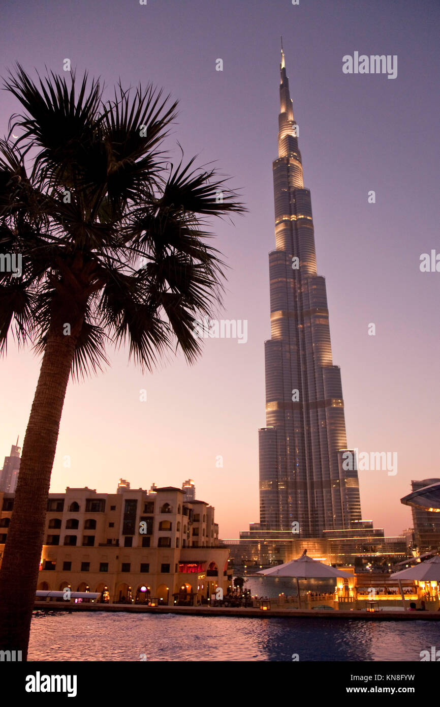 Burj Khalifa, highest Skycraper in the World, 828 meter, 2625 feet,  Burj Dubai, Dubai United Arab Emirates Stock Photo