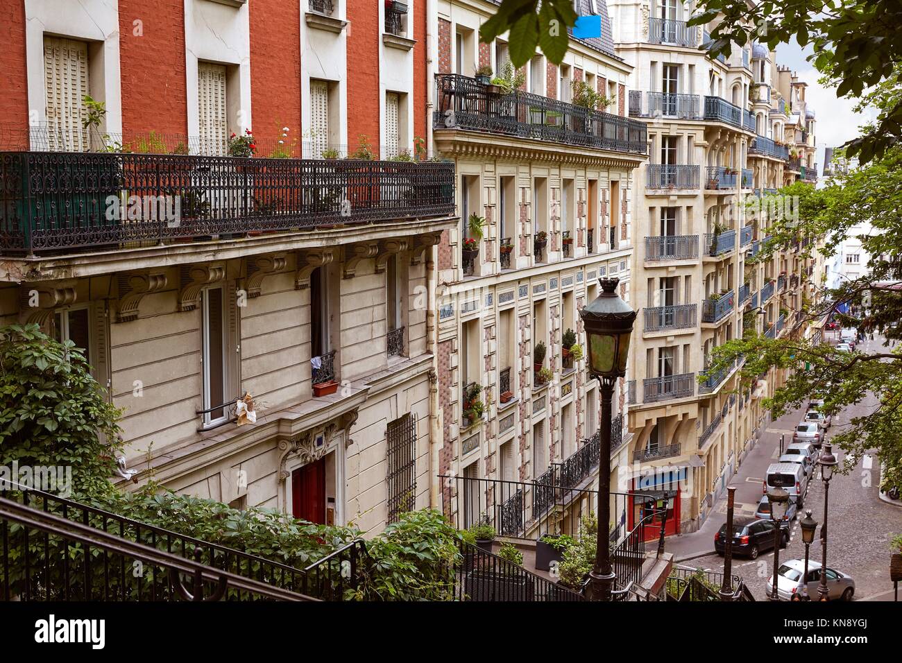 Paris Montmartre stairway stairs to reach Sacre Coeur Stock Photo Alamy