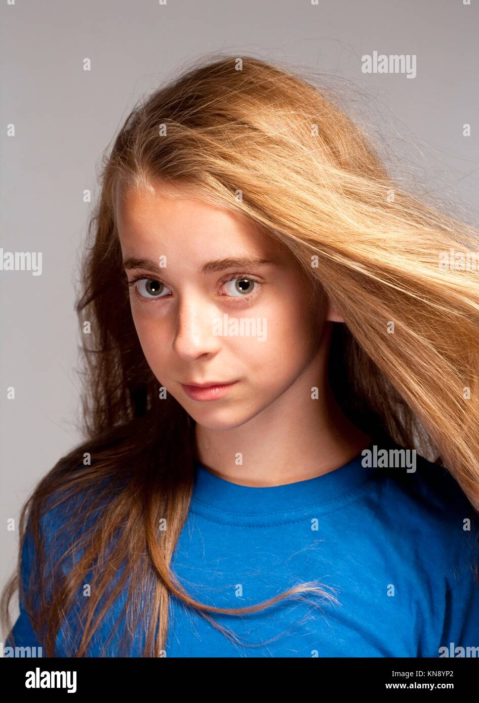 Portrait of a girl with long hair hi-res stock photography and images ...