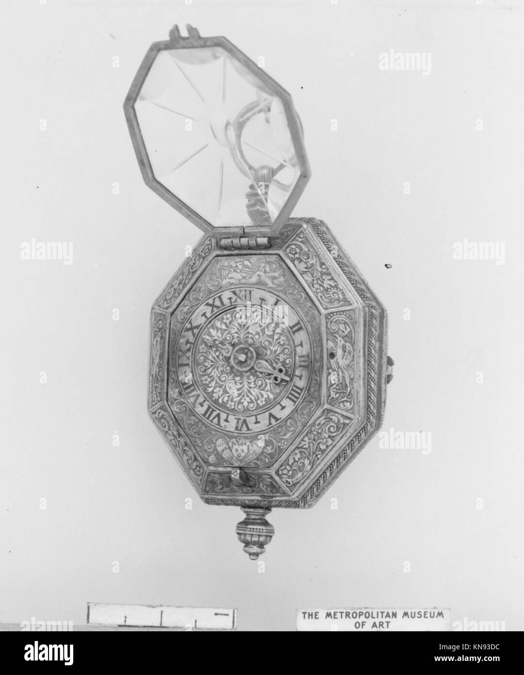 Clock-watch MET 39989 194128 Stock Photo - Alamy