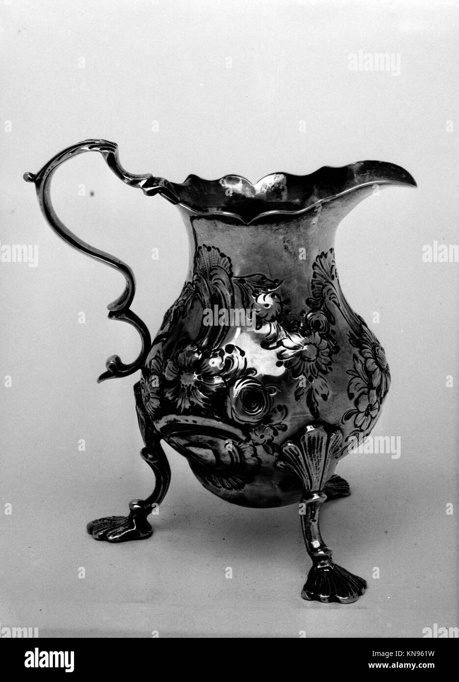 Cream jug MET 97054 197388 Stock Photo Alamy