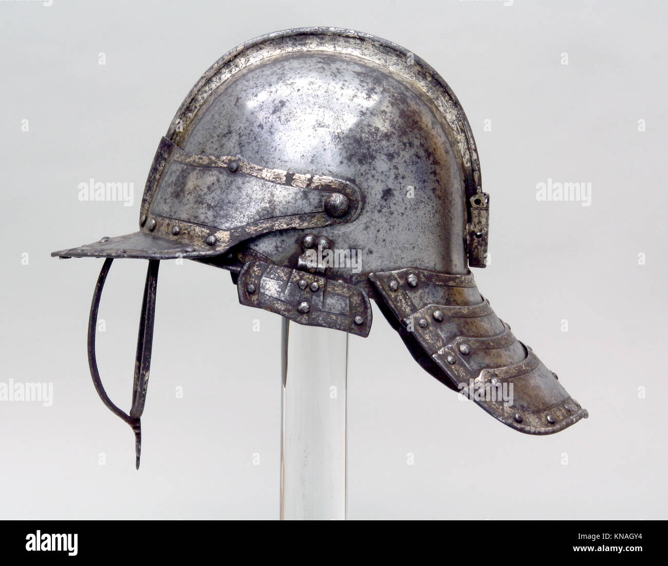 Helmet for a Harquebusier MET sfsb2012.15 002 35782 Stock Photo - Alamy