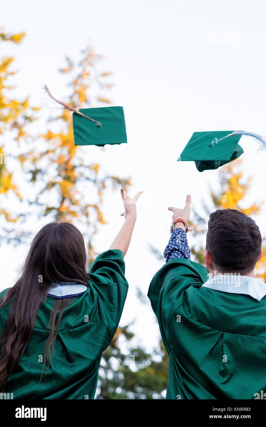 Graduation cap throw hires stock photography and images Alamy